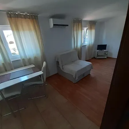 In Porec/istrien 38273 Apartment