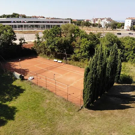 Apartment In Porec/istrien 38273 Porec